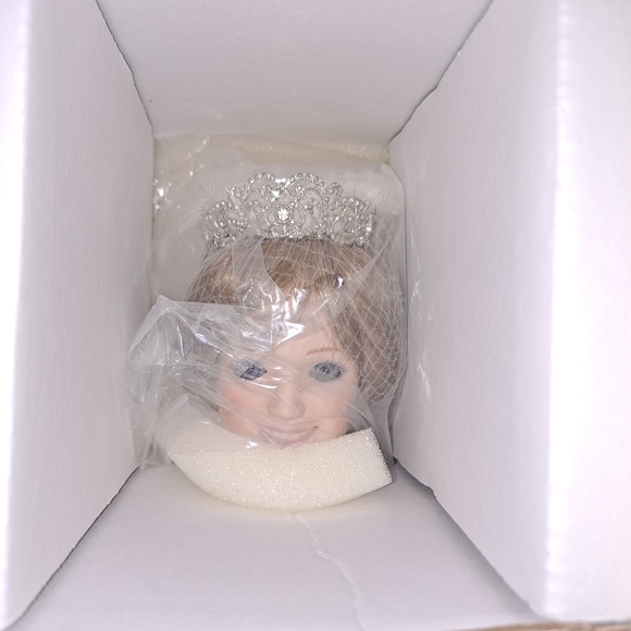 Princess Diana Bride Doll Danbury Mint - Picture 8 of 8